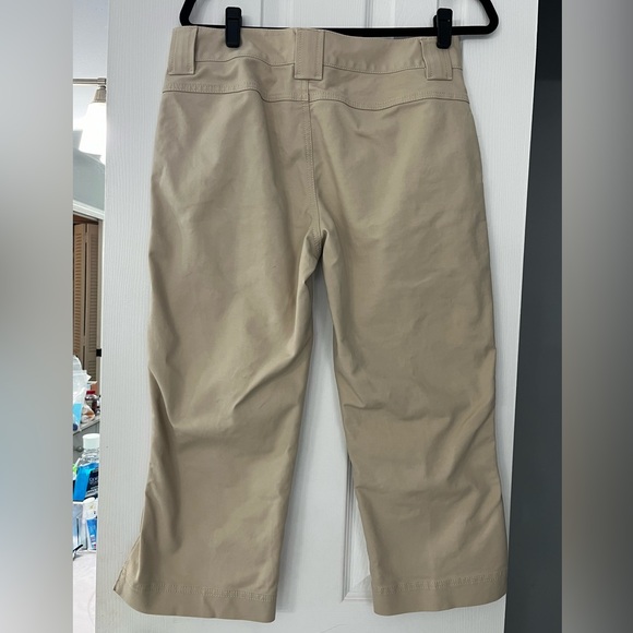 Banana Republic size 10 capri cropped khaki chinos. Stretch fantastic condition! - Picture 5 of 8